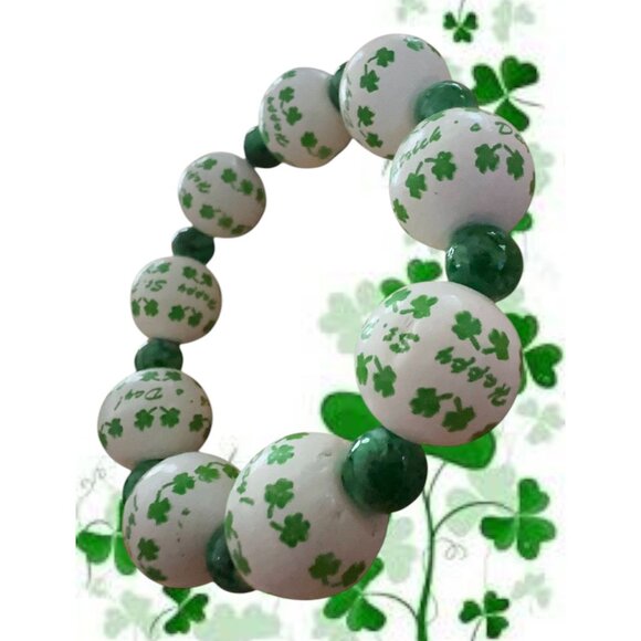 Happy St Patricks Day Shamrock Wood Beaded Stretch Bracelet Marbled Acce… - Picture 4 of 12